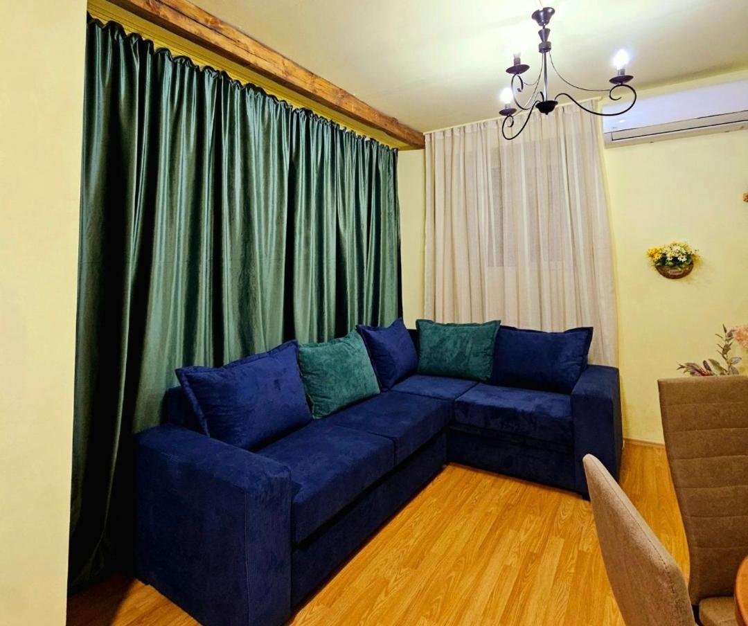 Apartment In The Old District 트빌리시 외부 사진